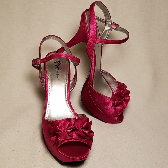 Fioni Night Shoes - Size 8 Fioni Night Magenta High Heels